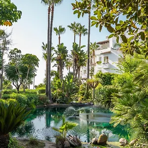 https://salt-beach-garden-apartment.1costadelsol.com